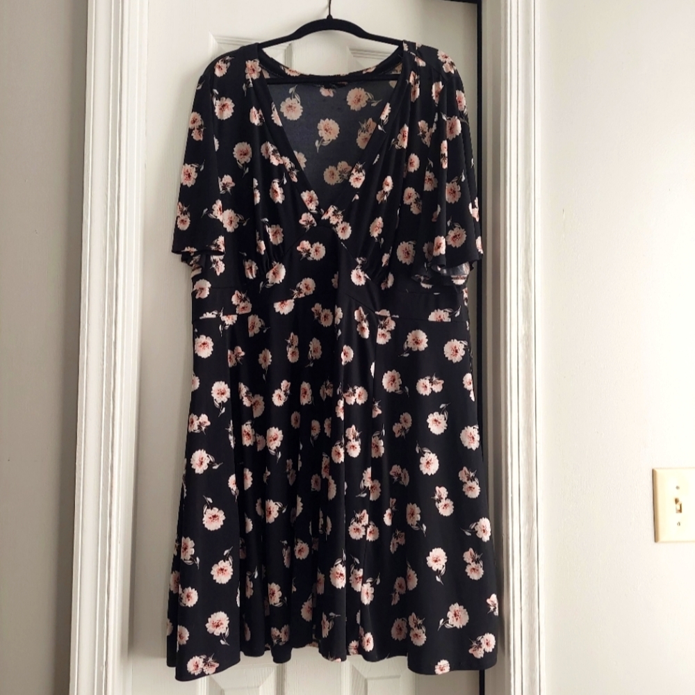 torrid short sleeve a-line floral dress